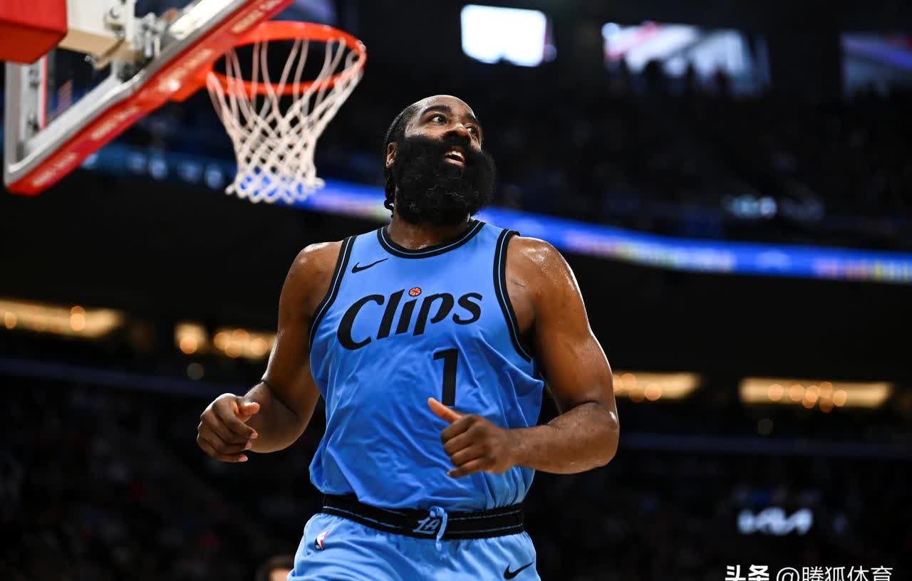 ng南宫包含哈登连续三场比赛得分超过爆冷，日本队不断突破！赢得满堂喝彩的词条